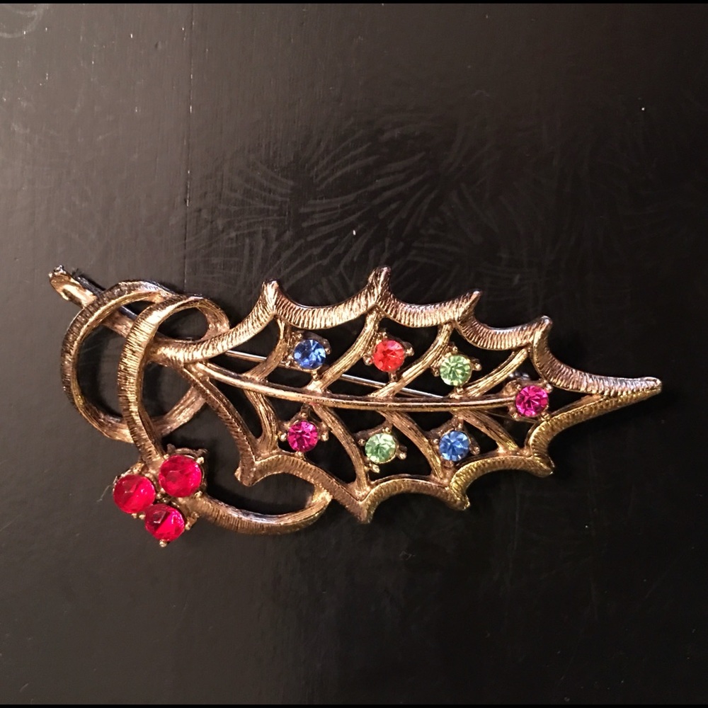 Vintage Beatrix Christmas Holly and Berries Brooch